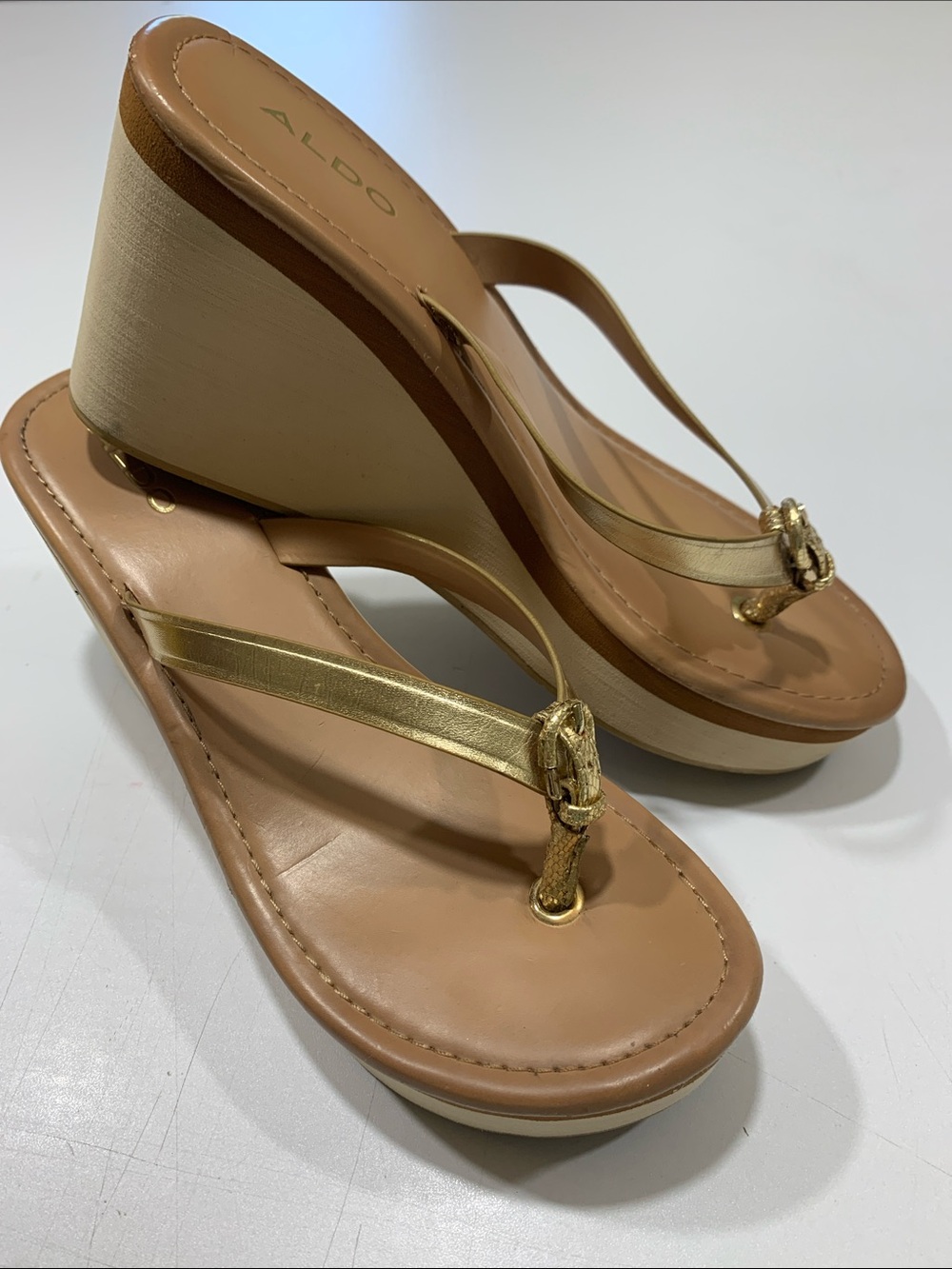 Aldo neutral summer wedge 6.5 - Picture 3 of 7